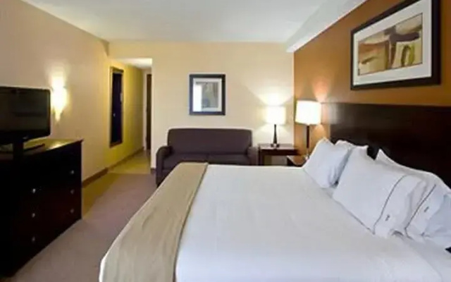 photo 5 of Holiday Inn Express Ft Lauderdale N Exec