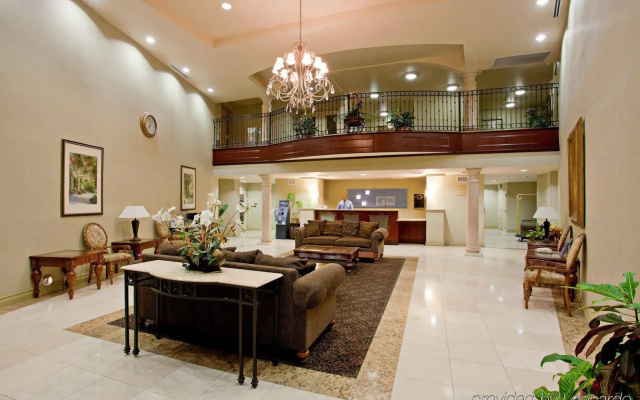 photo 2 of Holiday Inn Express & Suites Garden Grove-Anaheim South