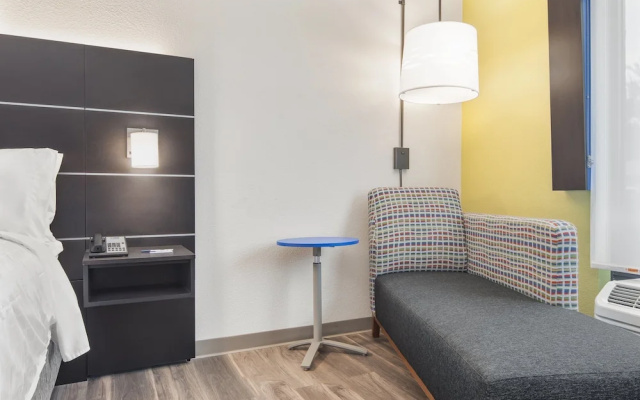 photo 3 of Holiday Inn Express & Suites Hardeeville - Hilton Head by IHG