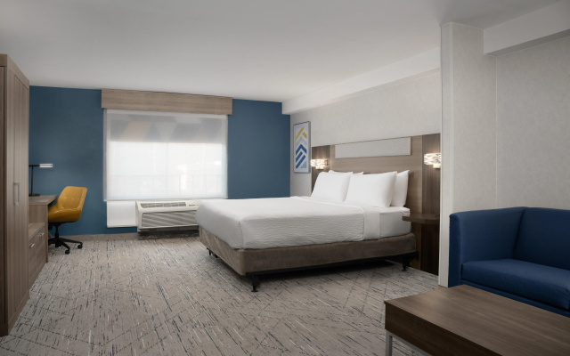 photo 3 of Holiday Inn Express & Suites Alexandria - Fort Belvoir by IHG