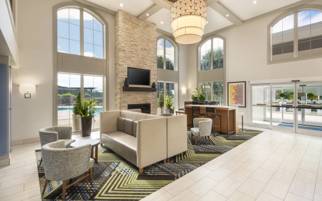 photo 2 of Holiday Inn Express & Suites Asheville SW - Outlet Ctr Area by IHG