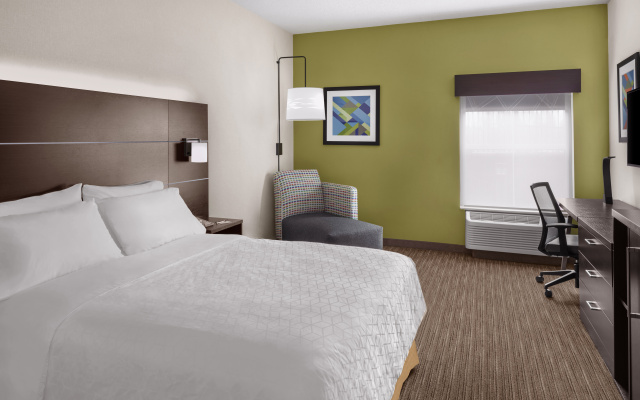 photo 3 of Holiday Inn Express & Suites Asheville SW - Outlet Ctr Area by IHG