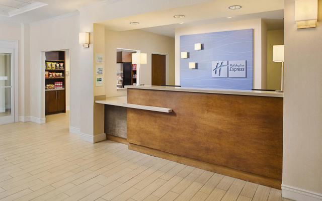 photo 2 of Holiday Inn Express Hotel & Suites Auburn - University Area by IHG