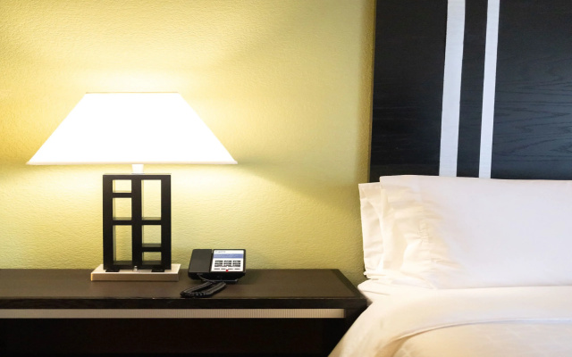 photo 5 of Holiday Inn Express Hotel & Suites Berkeley by IHG