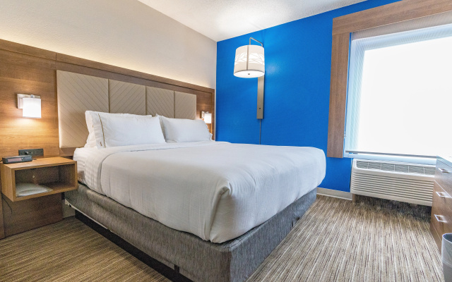 photo 4 of Holiday Inn Express & Suites Nashville - Brentwood I-65 by IHG