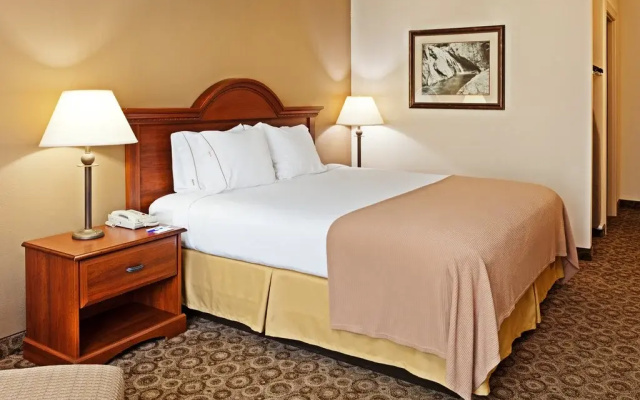 photo 3 of Comfort Inn & Suites Brevard