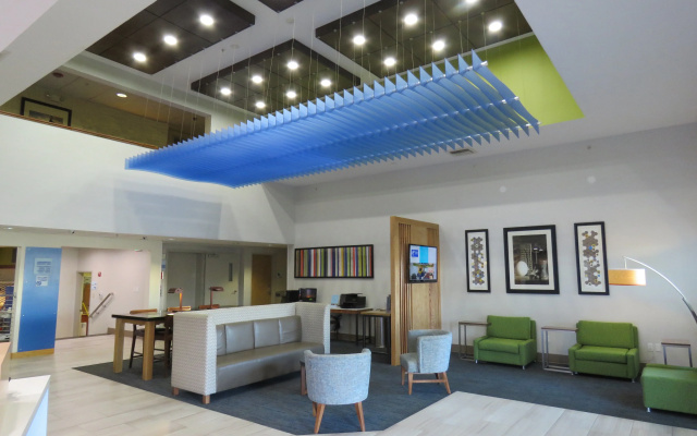 photo 2 of Holiday Inn Express & Suites Burlington by IHG