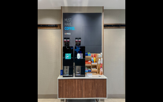 photo 2 of Holiday Inn Express & Suites Cambridge by IHG