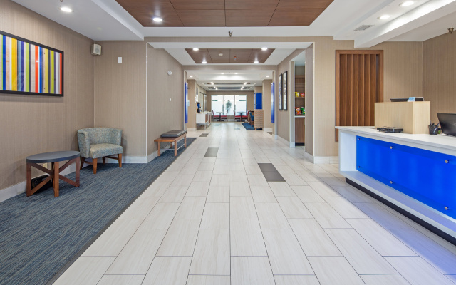 photo 2 of Holiday Inn Express & Suites Chattanooga (East Ridge) by IHG
