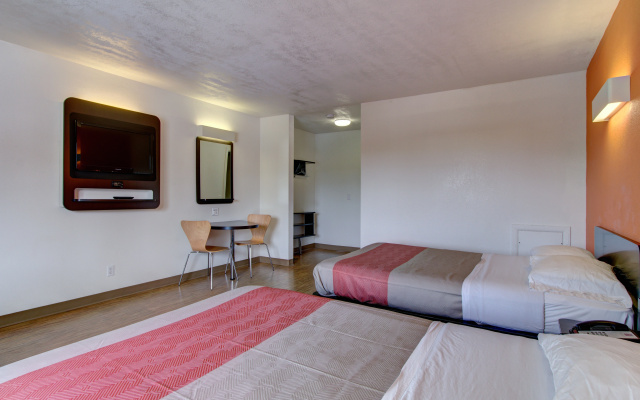 photo 5 of Motel 6 Richfield, OH
