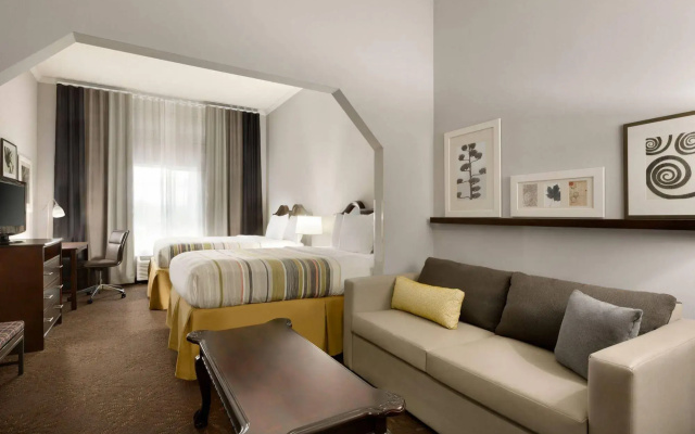 photo 5 of Spark by Hilton Commerce, GA