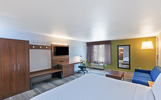 photo 3 of Holiday Inn Express Hotel & Suites Dallas Lewisville by IHG