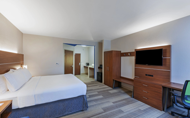 photo 5 of Holiday Inn Express Hotel & Suites Dallas Lewisville by IHG