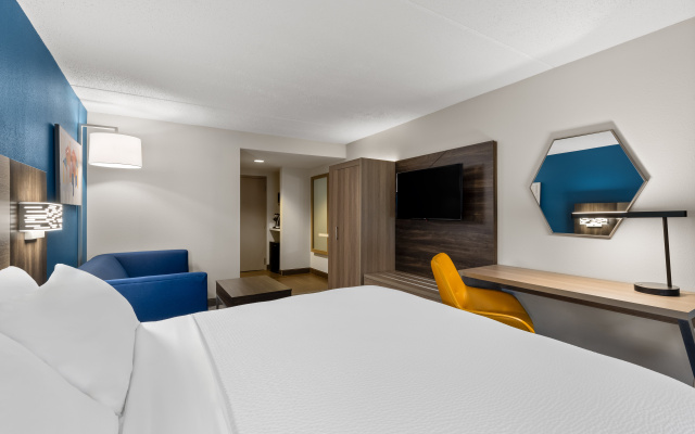 photo 2 of Holiday Inn Express Hotel & Suites Danbury - I-84 by IHG