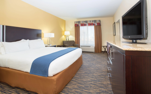 photo 3 of Holiday Inn Express Hotel & Suites Denver North - Thornton by IHG