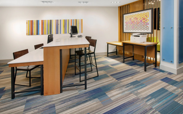 photo 3 of Holiday Inn Express & Suites Detroit - Farmington Hills by IHG
