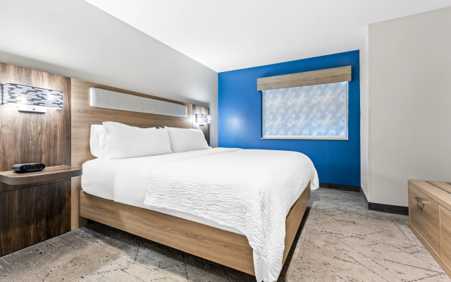 photo 3 of Holiday Inn Express Hotel & Suites FLORENCE NORTHEAST by IHG
