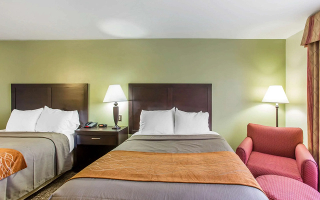 photo 4 of Comfort Inn Franklin Highway 96