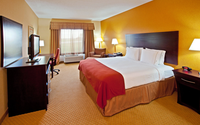 photo 5 of Holiday Inn Express & Suites Franklin KY by IHG