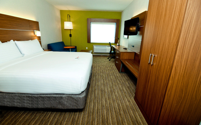 photo 3 of Holiday Inn Express & Suites Greenville Airport by IHG