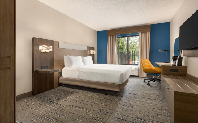 photo 5 of Holiday Inn Express & Suites Greenville - Downtown by IHG
