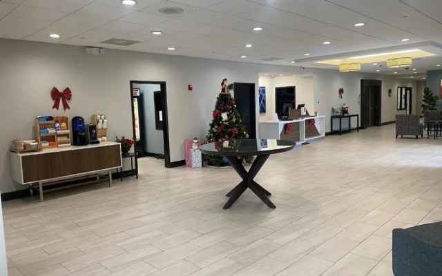 photo 2 of Holiday Inn Express Hotel & Suites Hermosa Beach by IHG