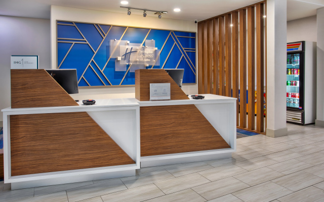 photo 2 of Holiday Inn Express & Suites Houston West - Katy by IHG