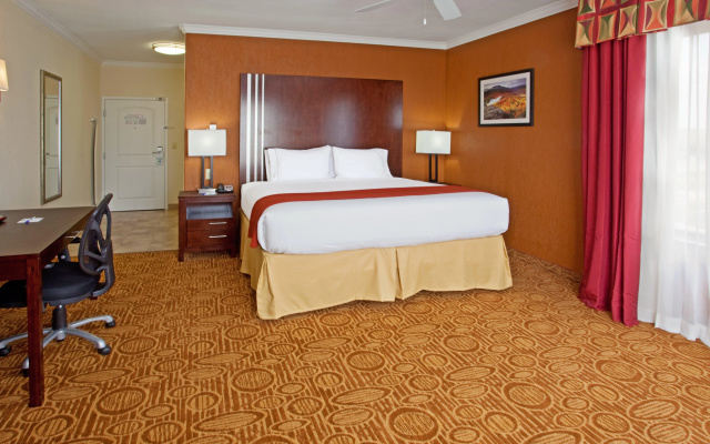 photo 3 of Holiday Inn Express & Suites Houston West - Katy by IHG