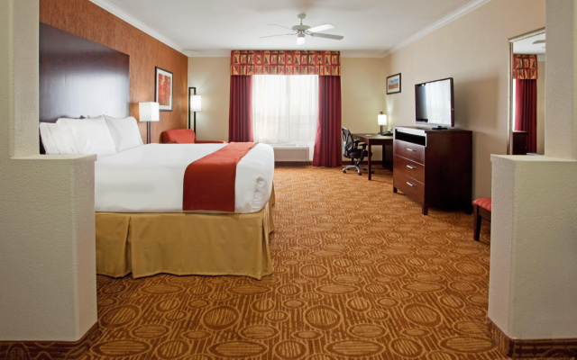 photo 4 of Holiday Inn Express & Suites Houston West - Katy by IHG