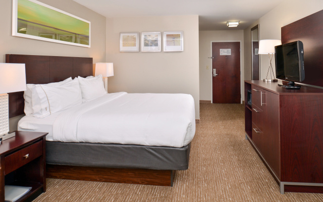 photo 3 of Holiday Inn Express Hotel & Suites Lafayette by IHG