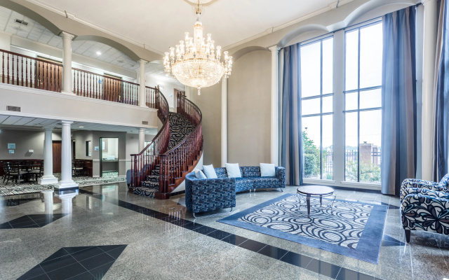 photo 2 of Holiday Inn Express Hotel & Suites Lake Charles by IHG
