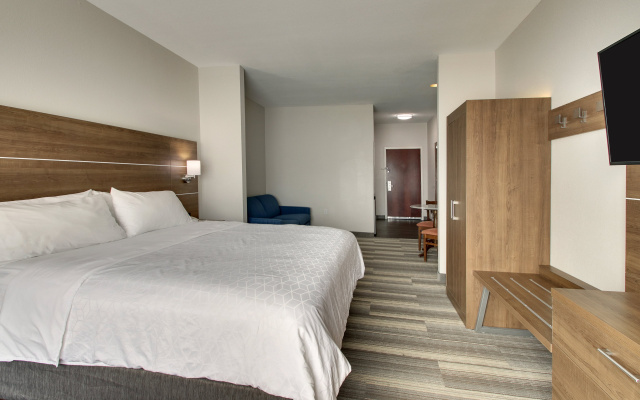 photo 5 of Holiday Inn Express & Suites Laurel by IHG