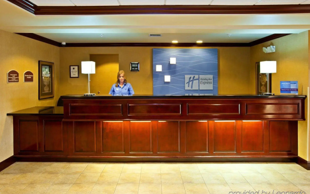 photo 2 of Holiday Inn Express Hotel & Suites Lexington-Downtown by IHG