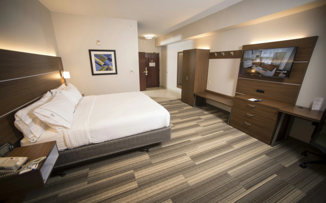 photo 4 of Holiday Inn Express Hotel & Suites Lexington-Downtown by IHG