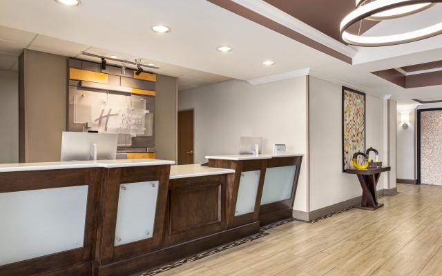 photo 4 of Holiday Inn Express & Suites Live Oak by IHG