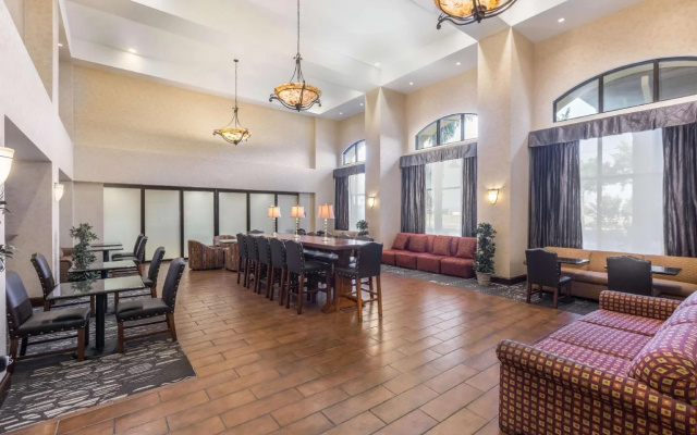 photo 2 of Holiday Inn Express Hotel & Suites Lodi by IHG