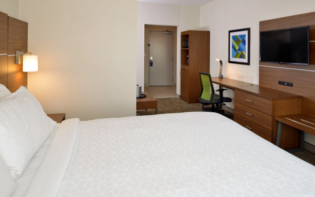 photo 3 of Holiday Inn Express Hotel & Suites Lodi by IHG