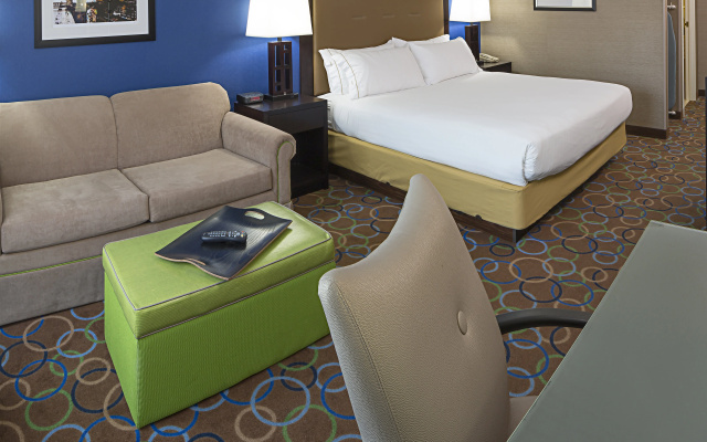 photo 4 of Holiday Inn Express Hotel & Suites Manchester Airport by IHG
