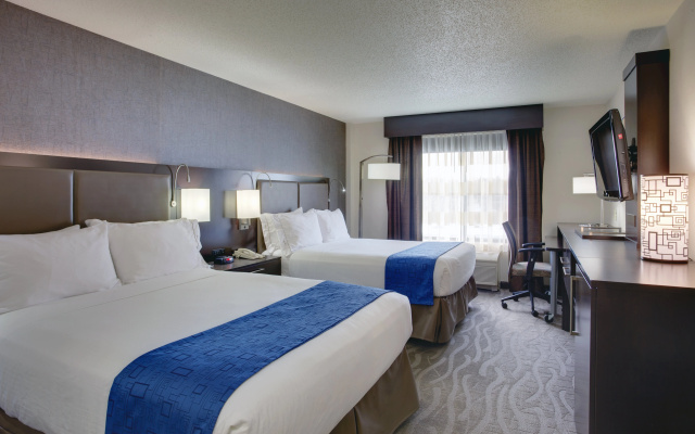 photo 4 of Holiday Inn Express Hotel & Suites Meadowlands Area by IHG