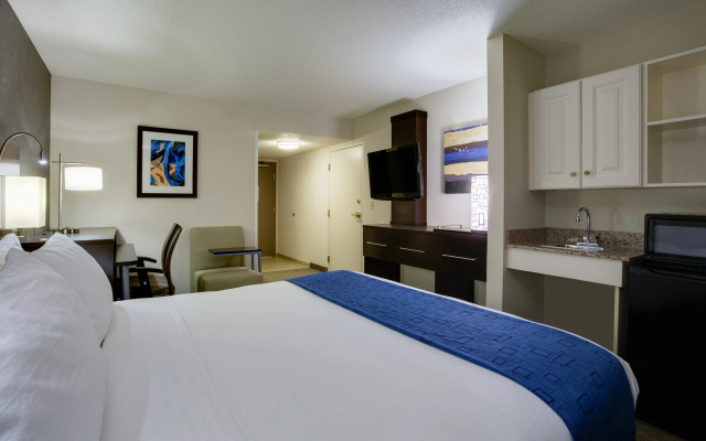 photo 5 of Holiday Inn Express Hotel & Suites Meadowlands Area by IHG