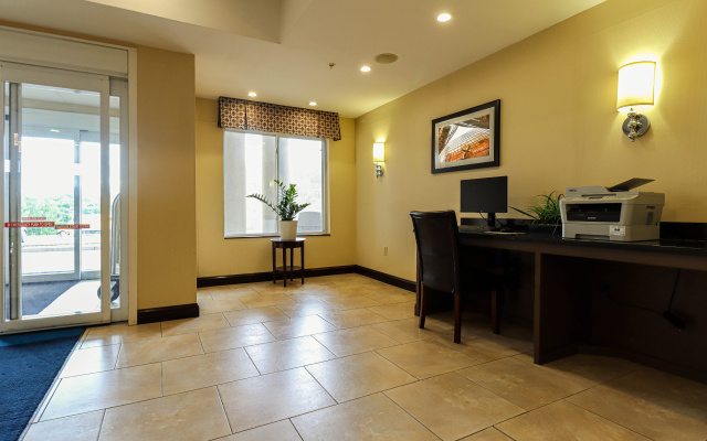 photo 3 of Holiday Inn Express & Suites Meriden by IHG