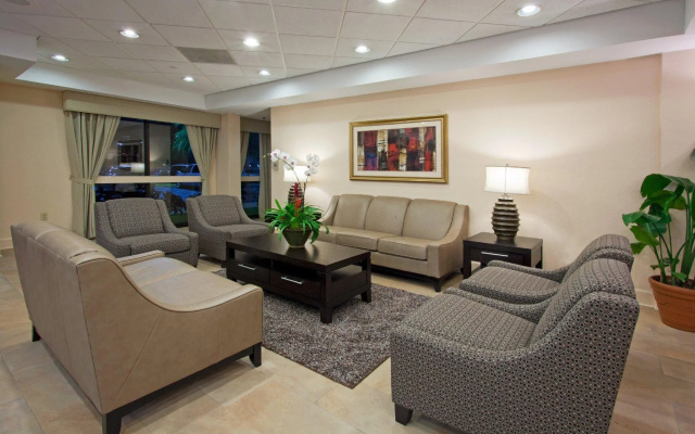 photo 2 of Holiday Inn Express & Suites Miami - Hialeah by IHG