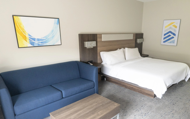 photo 5 of Holiday Inn Express Hotel & Suites Mt. Holly by IHG