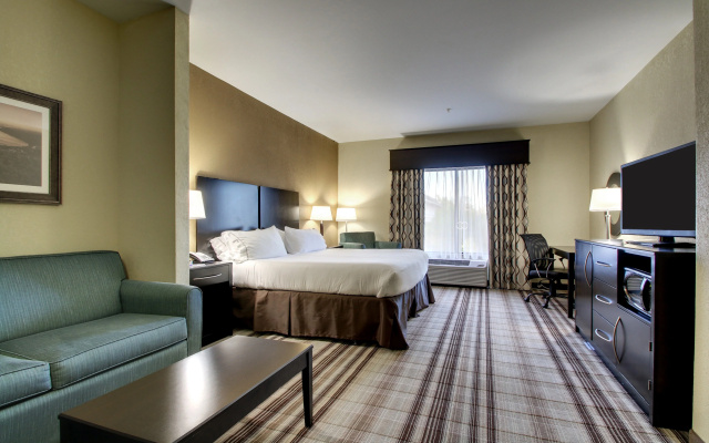 photo 5 of Holiday Inn Express Hotel & Suites Natchez South by IHG