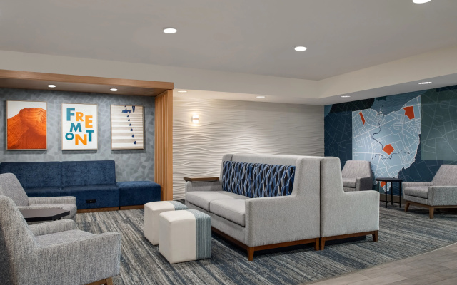 photo 2 of Holiday Inn Express Hotel & Suites NORTH FREMONT by IHG
