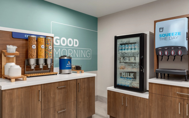 photo 5 of Holiday Inn Express Hotel & Suites NORTH FREMONT by IHG