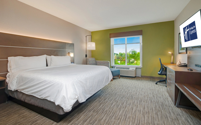 photo 4 of Holiday Inn Express Hotel & Suites Orlando - Apopka by IHG