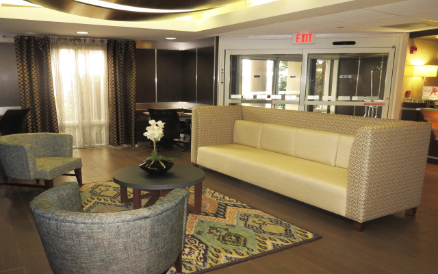 photo 2 of Holiday Inn Express Hotel & Suites Oxford by IHG