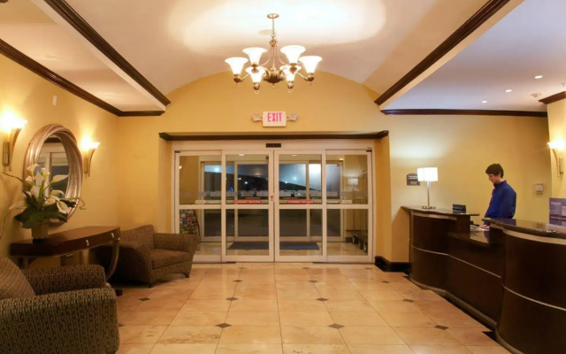 photo 2 of Holiday Inn Express Hotel & Suites Pearland by IHG