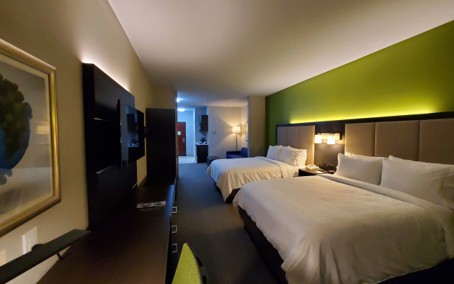photo 5 of Holiday Inn Express Hotel & Suites Pearland by IHG